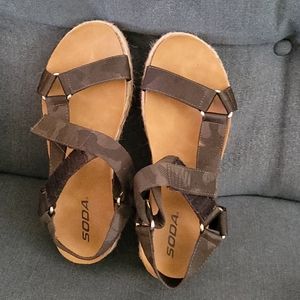 Espidrille came platform sandles